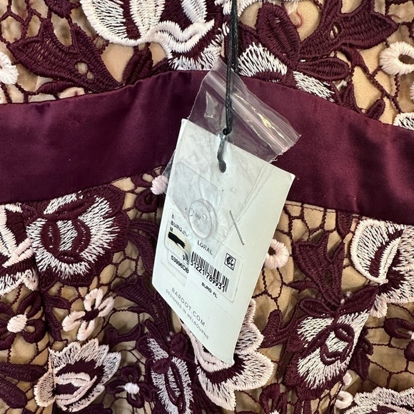 Bardot Dalia Lace Dress - Picture 9 of 9